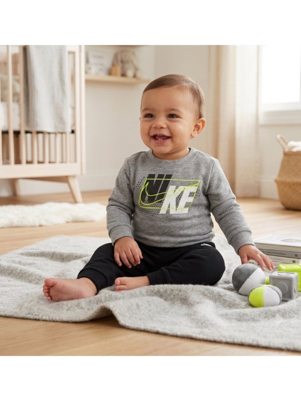 Nike Baby Boys 2-Piece Set Sweatshirt & Jogger Pants Gray/Black Size 12M